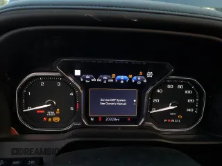 2020 GMC Sierra 3500HD Denali z VIN 1GT49WEY5LF210345, wystawiony jako Copart lot #89412745 z przebiegiem 20 328 mil mil oraz Szkoda całkowita • Salvage title. Historia ofert i sprzedaży dostępna na DreamBid. Obrazek 9.