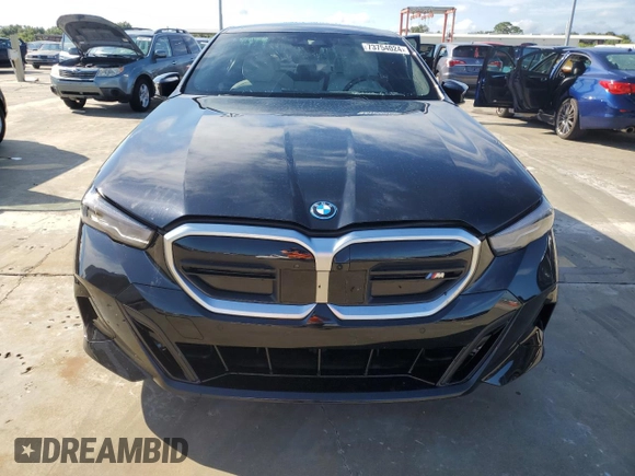 2024 BMW i5 M60 z VIN WBY43FK00RCP12947, wystawiony jako Copart lot #73754024 z przebiegiem Nie podano mil oraz Szkoda całkowita • Salvage title. Historia ofert i sprzedaży dostępna na DreamBid. Obrazek 5.
