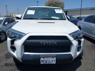 2019 Toyota 4Runner SR5 with VIN JTEBU5JR1K5725714, listed as a IAAI auction lot 42565292 with 43,826 mi miles and . Bid and sale history available at DreamBid. Image 12.