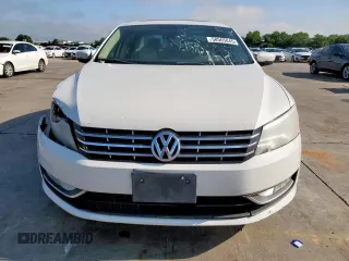 2013 Volkswagen Passat SEL Premium z VIN 1VWCN7A30DC051564, wystawiony jako Copart lot #58565845 z przebiegiem 113 788 mil mil oraz Czysty tytuł • Clean title. Historia ofert i sprzedaży dostępna na DreamBid. Obrazek 5.