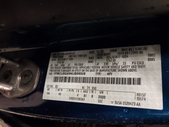 2022 Ford Escape SE z VIN 1FMCU9G69NUB98928, wystawiony jako IAAI lot #41074945 z przebiegiem 8 479 mil mil oraz . Historia ofert i sprzedaży dostępna na DreamBid. Obrazek 9.