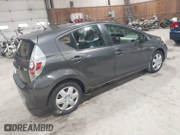 2012 Toyota Prius One z VIN JTDKDTB36C1508025, wystawiony jako IAAI lot #41983947 z przebiegiem 180 357 mil mil oraz . Historia ofert i sprzedaży dostępna na DreamBid. Obrazek 4.