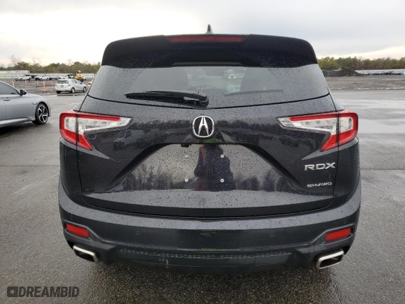 2024 Acura RDX w/Technology Package with VIN 5J8TC2H55RL015249, listed as a Copart auction lot 83225824 with 4,113 mi miles and Salvage Title. Bid and sale history available at carsss.com. Image 6.