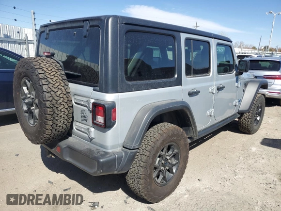 2024 Jeep Wrangler Willys z VIN 1C4RJXN6XRW203949, wystawiony jako Copart lot #49070605 z przebiegiem 10 907 mil mil oraz Czysty tytuł • Clean title. Historia ofert i sprzedaży dostępna na DreamBid. Obrazek 3.