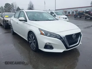 2020 Nissan Altima Platinum with VIN 1N4BL4FV5LN300639, listed as a IAAI auction lot 41571043 with 52,641 mi miles and . Bid and sale history available at carsss.com. Image 1.