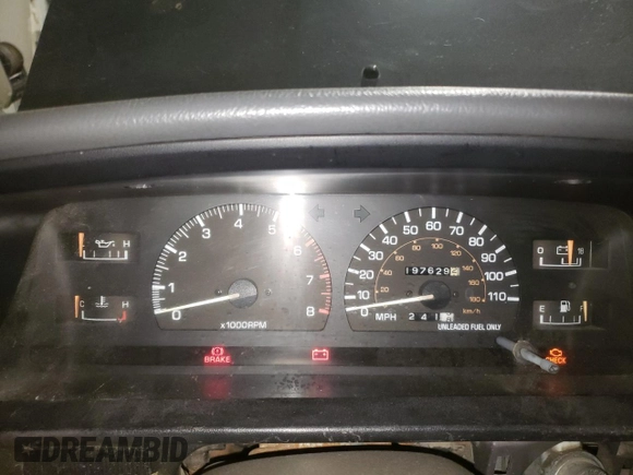 1991 Toyota Pickup с VIN JT4RN13P0M6028973, выставлен на аукционе Copart как лот 57910145 с пробегом 197 629 миль миль и Списание • Salvage title. История ставок и продаж доступна на DreamBid. Изображение 9.