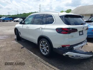 2024 BMW X5 xDrive40i with VIN 5UX23EU00R9V34355, listed as a IAAI auction lot 42135650 with 25,098 mi miles and . Bid and sale history available at DreamBid. Image 3.