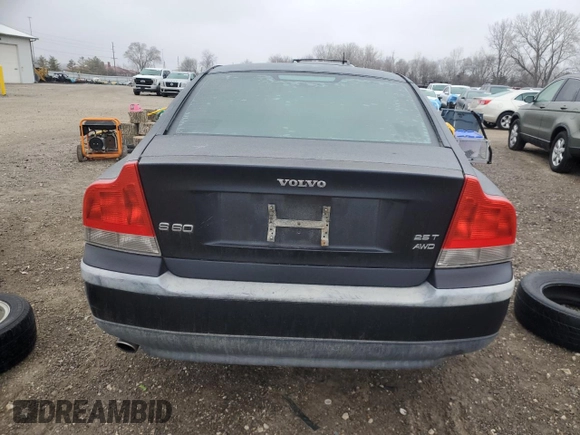 2004 Volvo S60 with VIN YV1RH59H142389189, listed as a Copart auction lot 43002135 with 161,744 mi miles and Salvage Title. Bid and sale history available at carsss.com. Image 6.