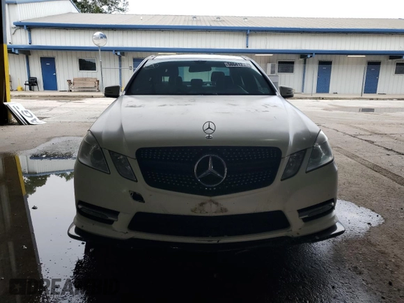 2013 Mercedes-Benz E 350 Luxury with VIN WDDHF2EB6DA738057, listed as a Copart auction lot 48225355 with 136,259 mi miles and Clean title. Bid and sale history available at DreamBid. Image 5.