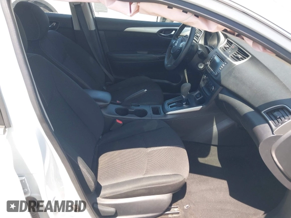 2018 Nissan Sentra S z VIN 3N1AB7AP6JY301076, wystawiony jako IAAI lot #42300529 z przebiegiem 117 730 mil mil oraz . Historia ofert i sprzedaży dostępna na DreamBid. Obrazek 5.