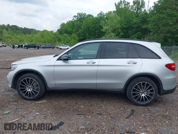 2019 Mercedes-Benz GLC 300 z VIN WDC0G4KB7KV170499, wystawiony jako IAAI lot #42096847 z przebiegiem 81 951 mil mil oraz . Historia ofert i sprzedaży dostępna na DreamBid. Obrazek 14.