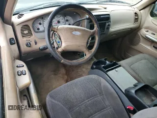 2001 Ford Explorer Sport z VIN 1FMYU60E41UC87385, wystawiony jako Copart lot #65898564 z przebiegiem 262 934 mil mil oraz Szkody całkowita. Historia ofert i sprzedaży dostępna na DreamBid. Obrazek 8.