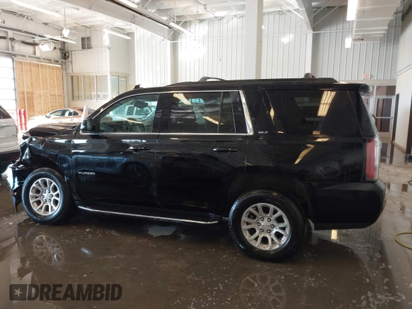 2020 GMC Yukon SLT with VIN 1GKS2BKC6LR232354, listed as a IAAI auction lot 41313325 with 107,960 mi miles. Bid and sale history available at carsss.com. Image 14.