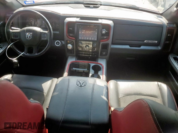 2016 Ram 1500 Rebel z VIN 1C6RR7YT5GS363811, wystawiony jako Copart lot #56161525 z przebiegiem 136 611 mil mil oraz Szkoda całkowita • Salvage title. Historia ofert i sprzedaży dostępna na DreamBid. Obrazek 8.