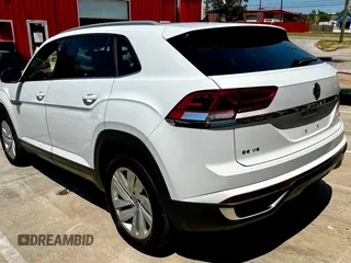 2021 Volkswagen Atlas SE with VIN 1V2KE2CA2MC222522, listed as a Copart auction lot 51698255 with 68,204 mi miles and Clean title. Bid and sale history available at DreamBid. Image 3.