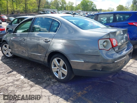 2008 Volkswagen Passat Komfort with VIN WVWAK73C48E145599, listed as a IAAI auction lot 42005894 with 158,147 mi miles and . Bid and sale history available at DreamBid. Image 3.