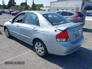2008 Kia Spectra EX with VIN KNAFE122185575459, listed as a IAAI auction lot 42137257 with 55,402 mi miles and . Bid and sale history available at DreamBid. Image 3.