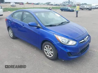 2013 Hyundai Accent GLS z VIN KMHCT4AEXDU422146, wystawiony jako IAAI lot #42458301 z przebiegiem 177 335 mil mil oraz . Historia ofert i sprzedaży dostępna na DreamBid. Obrazek 1.