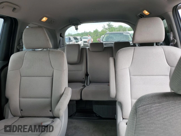 2013 Honda Odyssey LX z VIN 5FNRL5H24DB054216, wystawiony jako Copart lot #59871675 z przebiegiem 103 494 mil mil oraz Czysty tytuł • Clean title. Historia ofert i sprzedaży dostępna na DreamBid. Obrazek 10.