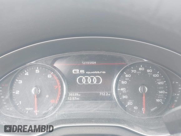 2019 Audi Q5 Premium with VIN WA1ANAFY1K2072299, listed as a IAAI auction lot 41101220 with 39,339 mi miles. Bid and sale history available at carsss.com. Image 6.