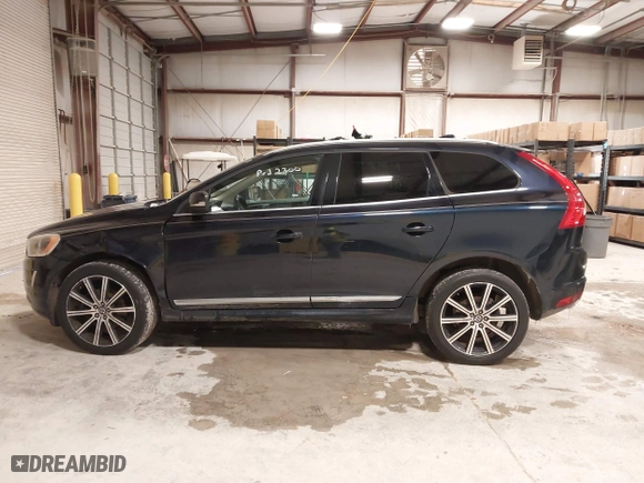 2016 Volvo XC60 T5 Drive-E Premier with VIN YV440MDK4G2853615, listed as a IAAI auction lot 41642524 with 173,852 mi miles. Bid and sale history available at carsss.com. Image 14.
