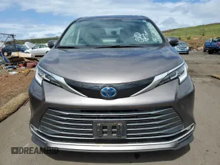 2021 Toyota Sienna Limited with VIN 5TDZRKEC6MS032353, listed as a Copart auction lot 41128344 with 24,111 mi miles and Salvage Title. Bid and sale history available at carsss.com. Image 5.