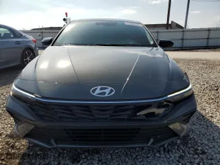 2025 Hyundai Elantra SEL Sport with VIN KMHLM4DG7SU932767, listed as a Copart auction lot 51300285 with 2,917 mi miles and Salvage Title. Bid and sale history available at carsss.com. Image 5.