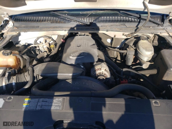 2004 Chevrolet Silverado 1500 Work Truck with VIN 2GCEC19V241135850, listed as a Copart auction lot 43718425 with 241,347 mi miles and Clean Title. Bid and sale history available at carsss.com. Image 11.