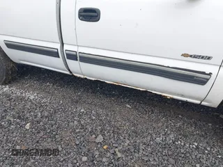 2002 Chevrolet Silverado 1500 LS with VIN 1GCEK14V52Z236850, listed as a IAAI auction lot 42245642 with 312,375 mi miles and . Bid and sale history available at DreamBid. Image 12.