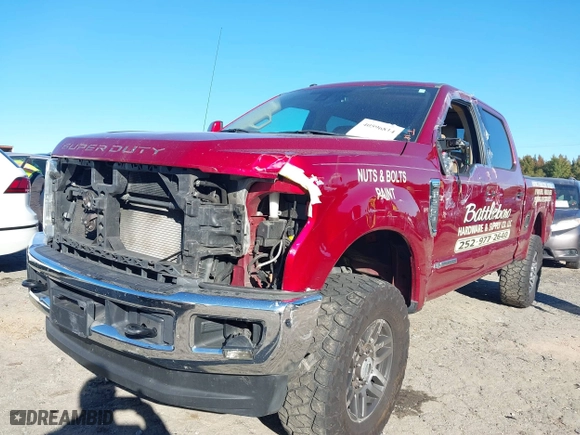 2017 Ford Super Duty F-250 SRW Lariat with VIN 1FT7W2BT4HEE41418, listed as a IAAI auction lot 40596814 with 110,684 mi miles. Bid and sale history available at carsss.com. Image 20.