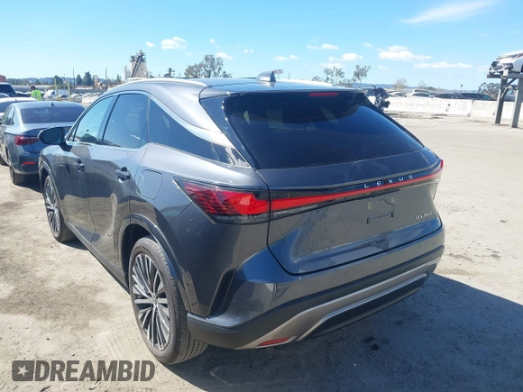 2024 Lexus RX 350 z VIN 2T2BAMBA3RC028022, wystawiony jako IAAI lot #41709161 z przebiegiem 15 945 mil mil oraz . Historia ofert i sprzedaży dostępna na DreamBid. Obrazek 3.