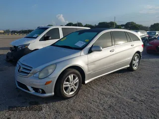 2008 Mercedes-Benz R-Class 3.5L with VIN 4JGCB56E48A073428, listed as a IAAI auction lot 41398278 with 125,922 mi miles. Bid and sale history available at carsss.com. Image 2.