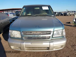 2002 Isuzu Trooper S with VIN JACDJ58X227J09839, listed as a IAAI auction lot 41657602 with 211,237 mi miles and . Bid and sale history available at DreamBid. Image 6.
