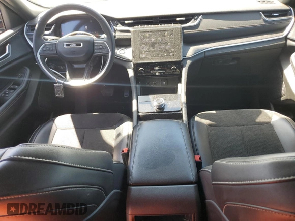2024 Jeep Grand Cherokee Altitude with VIN 1C4RJHAGXRC142169, listed as a Copart auction lot 58190075 with 42,755 mi miles and Clean title. Bid and sale history available at DreamBid. Image 8.