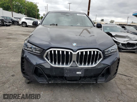 2025 BMW X6 xDrive40i with VIN 5UX33EX00S9W74119, listed as a Copart auction lot 53427535 with 20,282 mi miles and Clean Title. Bid and sale history available at carsss.com. Image 5.