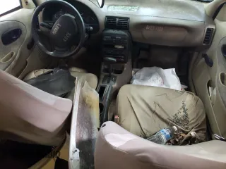1997 Saturn SL with VIN 1G8ZH5288VZ126846, listed as a Copart auction lot 47024465 with 152,336 mi miles and Salvage Title. Bid and sale history available at carsss.com. Image 8.