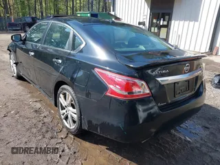 2013 Nissan Altima SL with VIN 1N4BL3AP1DC136290, listed as a IAAI auction lot 41981124 with 181,362 mi miles and . Bid and sale history available at DreamBid. Image 3.