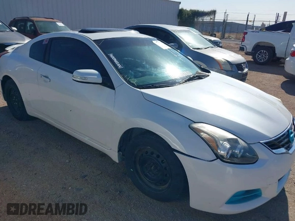 2011 Nissan Altima 2.5 S with VIN 1N4AL2EPXBC146961, listed as a IAAI auction lot 41950361 with 204,079 mi miles. Bid and sale history available at carsss.com. Image 1.