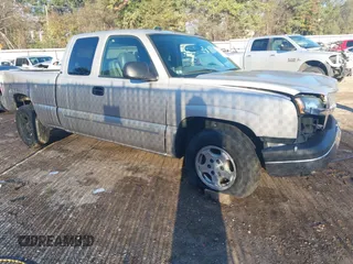 2004 Chevrolet Silverado 1500 LS with VIN 2GCEC19T241266341, listed as a IAAI auction lot 41023789 with 51,682 mi miles and . Bid and sale history available at DreamBid. Image 1.