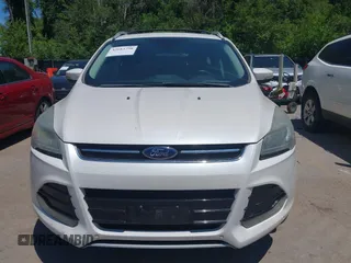 2013 Ford Escape Titanium with VIN 1FMCU9J94DUD32777, listed as a IAAI auction lot 42683798 with 197,857 mi miles and . Bid and sale history available at DreamBid. Image 6.