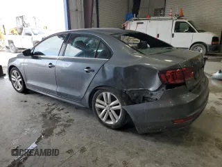 2014 Volkswagen Jetta GLI z VIN 3VW4T7AJ6EM398115, wystawiony jako Copart lot #89179925 z przebiegiem 81 264 mil mil oraz Szkoda całkowita • Salvage title. Historia ofert i sprzedaży dostępna na DreamBid. Obrazek 2.