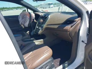 2018 Lincoln MKC Reserve with VIN 5LMCJ3C99JUL32057, listed as a IAAI auction lot 41983726 with 103,222 mi miles and . Bid and sale history available at DreamBid. Image 5.
