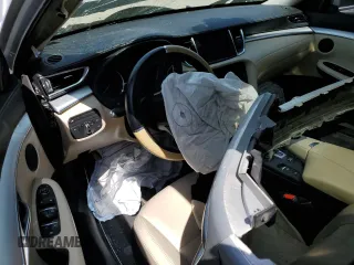 2019 Infiniti QX50 Luxe z VIN 3PCAJ5M34KF140172, wystawiony jako Copart lot #54105675 z przebiegiem Nie podano mil oraz Szkoda całkowita • Salvage title. Historia ofert i sprzedaży dostępna na DreamBid. Obrazek 8.