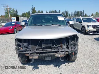 2004 Chevrolet Tahoe LS with VIN 1GNEK13Z84J232031, listed as a IAAI auction lot 42073698 with 193,889 mi miles. Bid and sale history available at carsss.com. Image 13.