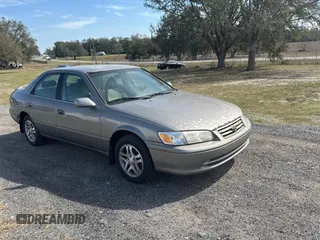 2000 Toyota Camry CE with VIN 4T1BG22K0YU002152, listed as a Copart auction lot 44409315 with 366,513 mi miles and Clean Title. Bid and sale history available at DreamBid. Image 1.