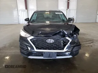 2020 Hyundai Tucson SEL z VIN KM8J3CAL7LU131764, wystawiony jako Copart lot #56360805 z przebiegiem 91 593 mil mil oraz Szkoda całkowita • Salvage title. Historia ofert i sprzedaży dostępna na DreamBid. Obrazek 5.