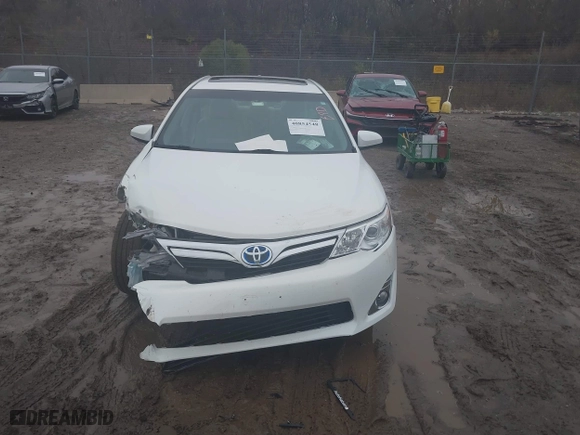 2014 Toyota Camry Hybrid LE with VIN 4T1BD1FK0EU115964, listed as a IAAI auction lot 40854548 with 61,731 mi miles. Bid and sale history available at carsss.com. Image 12.