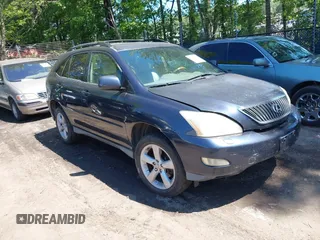 2005 Lexus RX 330 z VIN 2T2HA31UX5C078040, wystawiony jako IAAI lot #42504368 z przebiegiem 303 370 mil mil oraz . Historia ofert i sprzedaży dostępna na DreamBid. Obrazek 1.