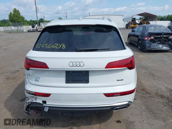 2023 Audi Q5 S line Premium Plus z VIN WA1EAAFY9P2148081, wystawiony jako IAAI lot #42436508 z przebiegiem 25 877 mil mil oraz . Historia ofert i sprzedaży dostępna na DreamBid. Obrazek 16.