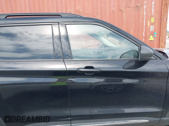 2022 Ford Explorer XLT z VIN 1FMSK8DH0NGC02932, wystawiony jako IAAI lot #42557795 z przebiegiem 90 991 mil mil oraz . Historia ofert i sprzedaży dostępna na DreamBid. Obrazek 13.